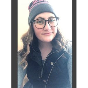 Meet your Posher, Gennessa